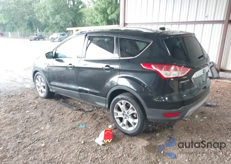 2015 Ford Escape Titanium из США, поврежденный, VIN 1FMCU0J95FUA69004